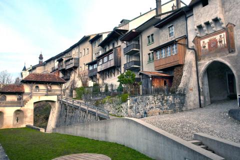 excursions to Gruyere cheese factory with Alpadia Montreux language school