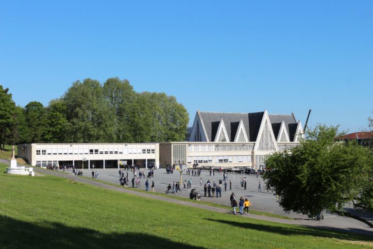 Alpadia French Summer Camp in Paris-Passy school gallery